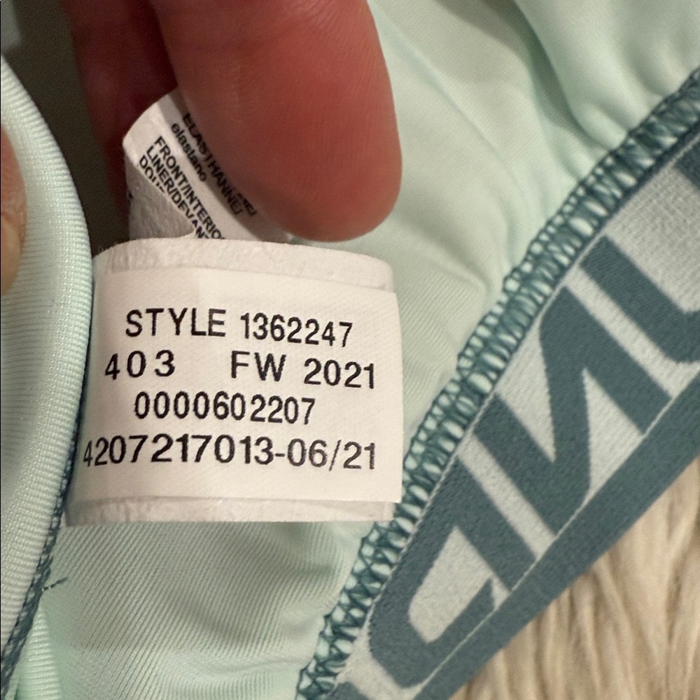 Womens Under Armour Crossback Seaglass Blue Tie Dye Mid
Impact Sports Bra XL - Picture 10 of 10